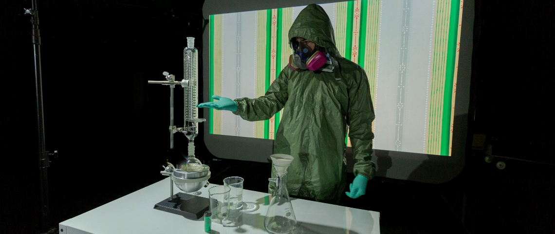 Expo : comment le capitalisme a « greenwashé » notre vision de la nature un scientifique fait des tests