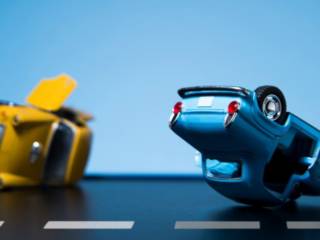 Voitures autonomes : faut-il jouer les profs de philo pour programmer les algos ?