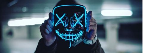 En cybersécurité, l'erreur est souvent humaine Homme masque