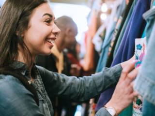 Pourquoi le marché de la seconde main fait revenir les clients en magasin