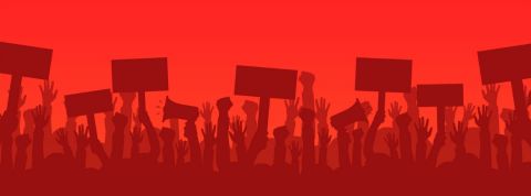 des silhouette de gens en manifestation