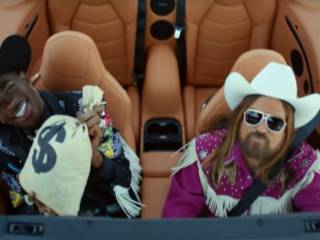 Musique : ces artistes qui boostent leurs stats et dont les marques devraient s’inspirer