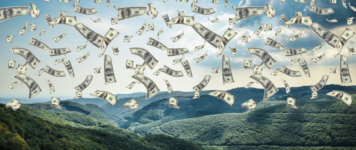 Les milliardaires qui veulent sauver la planète Des montagnes avec des billets de dollars dessus