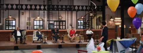 Qui veut être mon associé : la startup nation a enfin sa télé réalité Un plateau de télé où est assis un jury face à des caméras