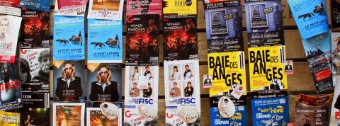 Écologie : l’affichage sauvage du Festival off d’Avignon sur le point de disparaître affiches du festival d'avignon