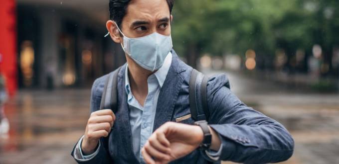 Sur Instagram, des influenceurs rendent le coronavirus « sexy »