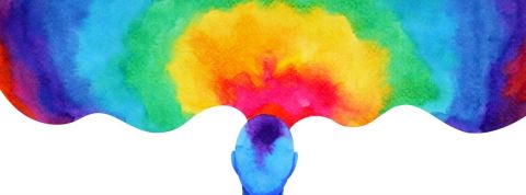 Comment booster votre mémoire ? Dessin d'une tête multicolore