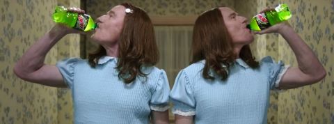 Super Bowl 2020 : notre sélection des meilleures pubs parodie des jumelles de shining dans une pub