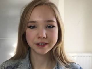 Naomi Seibt, l'ado climatosceptique qui s'oppose à Greta Thunberg