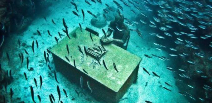 Tourisme de masse, mort des coraux... ces musées sous-marins sonnent l'alerte