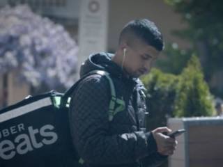 « Invisibles », le terrible docu qui donne enfin un visage aux travailleurs du clic