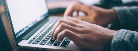 Mains ordinateur travail