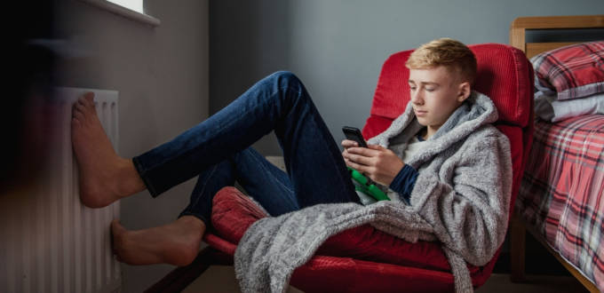 Témoignages : comment les parents gèrent le temps d’écran de leurs ados