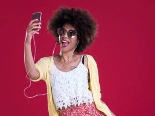 C'est quoi Photo Roulette, l’appli qui incite les ados à partager leurs infos perso ?