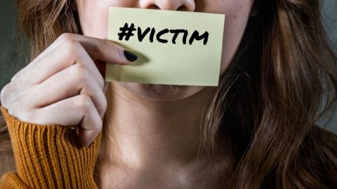 une femme victime de violences