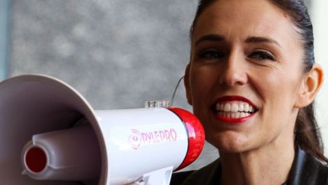 Jacinda Ardern modèle dans la gestion des crises Jacinda Ardern, parti travailliste néo-zélandais à l'Université d'Auckland Quad le 1er septembre 2017.