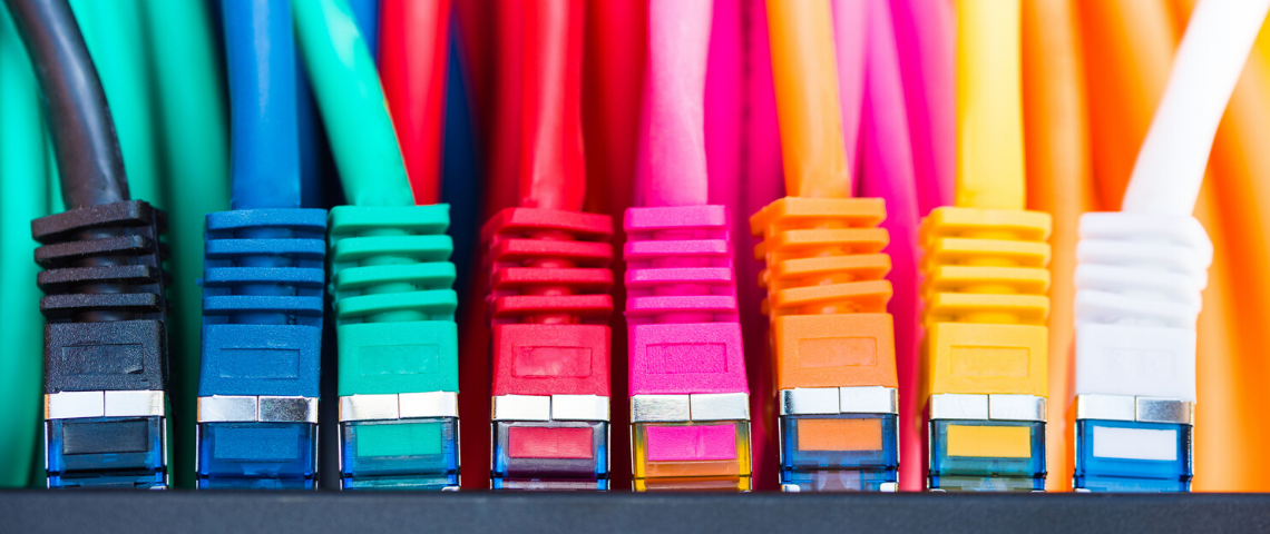 câbles réseau multicolores