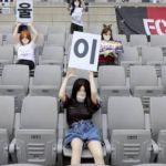 Un stade rempli de poupées sexuelles à Séoul