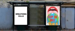 panneaux publicitaires et messages militants pour le climat
