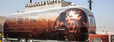 Le futur de Starbucks après la crise Un camion Starbucks