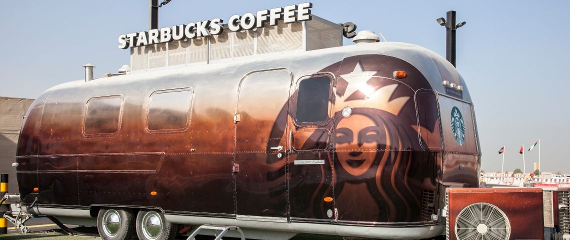 Le futur de Starbucks après la crise Un camion Starbucks