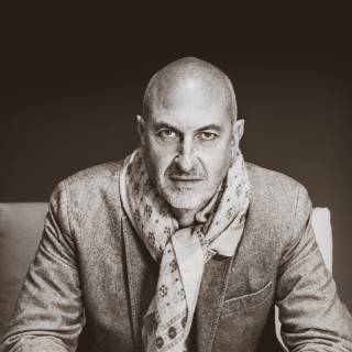 Portrait d'Eric Newton Portrait d'Eric Newton