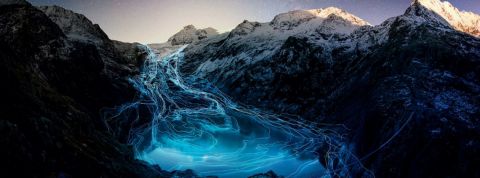Google Arts et Culture s'associe avec 5 artistes pour la journée de l'environnement Un glacier