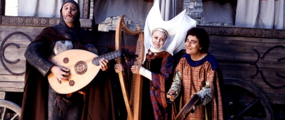 Oyez oyez braves internautes, la musique médiévale fait son come-back sur YouTube extrait du film les visiteurs