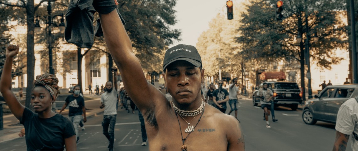 Ces marques qui affichent leur antiracisme Manifestation pour George Floyd aux États-Unis