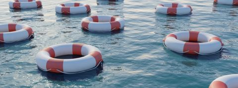 Comment sortir les entreprises de la crise ? Plusieurs bouées de sauvetage dans la mer