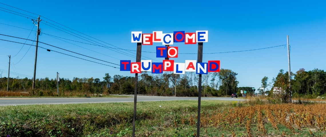 Trumpland un panneau - bienvenue à TrumpLand -