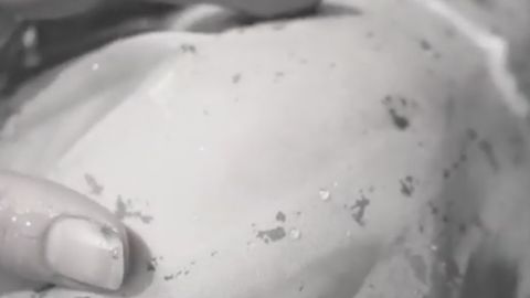 Copie d'écran YouTube Roya Aghighi