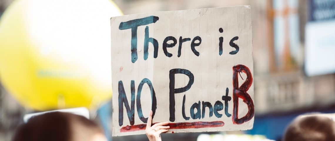 Prisma Media Solutions met en place une calculette permettant de mesurer l’empreinte carbone des campagnes publicitaires print et digitales Message - There is no Planet B -