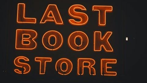 bookstore, librairie, néon, crise