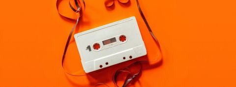 Le son : une promesse pour le futur du retail cassette audio, K7, mono couleur, orange, pop