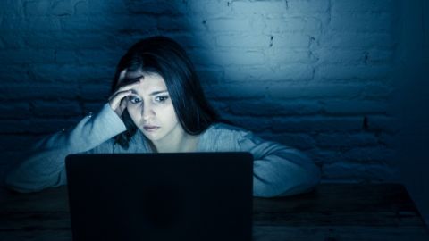 Pornhub accuser de favoriser le revenge porn et les contenus illicites