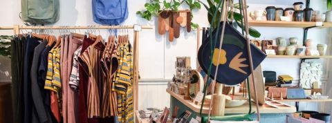 La consommation responsable entre dans les moeurs Magasin, local, vêtements, plantes, tasses