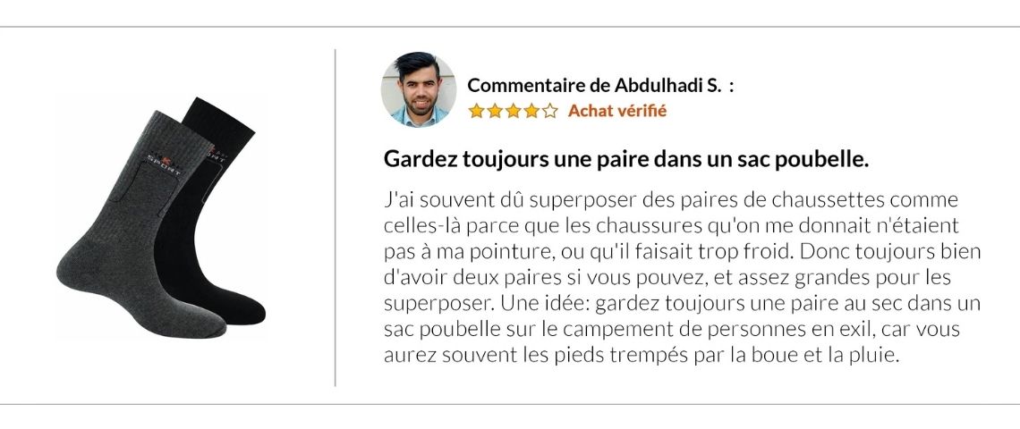 L’Auberge des Migrants détourne la plateforme pour alerter les acheteurs sur les conditions de vie terribles des personnes exilées à Calais et appeler aux dons. Commentaire d'un migrant sur Amazon concenrant la nécessité d'avoir 2 paires de chaussettes