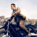 james bond sur une moto