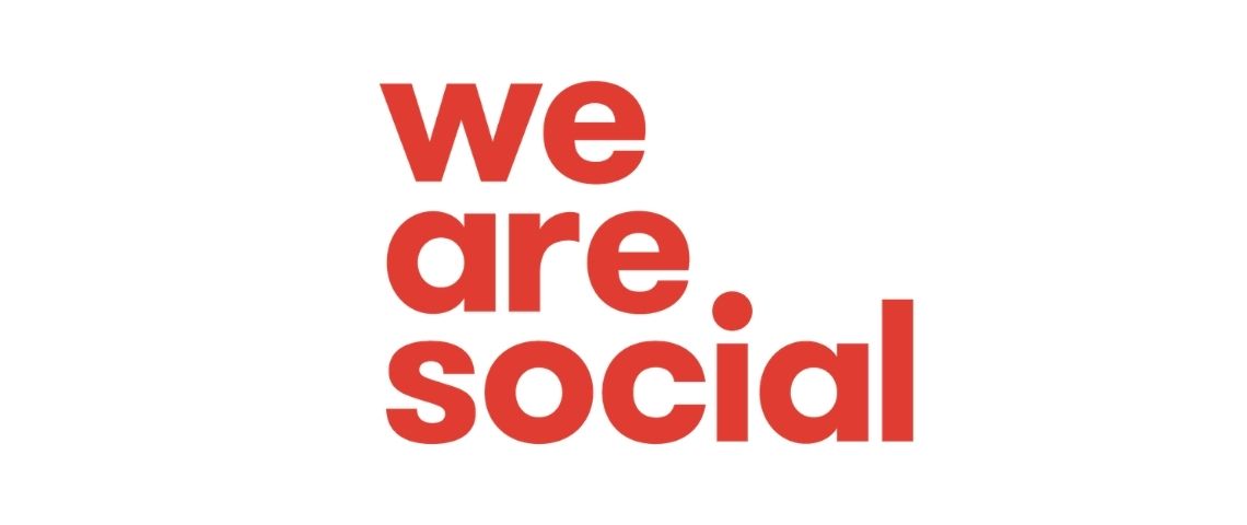Sandrine Plasseraud quitte la présidente de We Are Social France. Vincent Reynaud-Lacroze prend la tête de l’agence en tant que Directeur général. Logo We Are Social