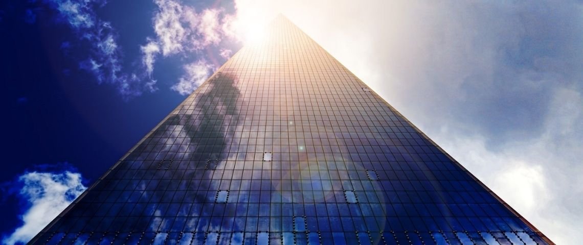 Le cabinet conseil en stratégie d’engagement Uzful lance son offre pour créer des Raisons d’Être engagées Building se fondant dans les nuages