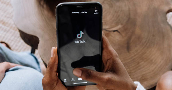 TikTok ou l'hyper fabrique à tendances