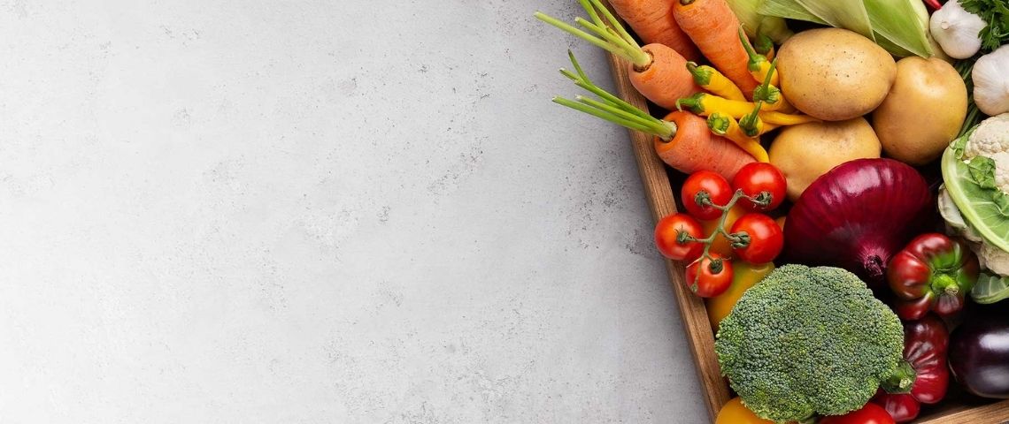 Après avoir livré plus de 25 000 personnes pendant le premier confinement FooduFrais continue de proposer la livraison au domicile des particuliers des produits en provenance directe du marché de Rungis Légumes