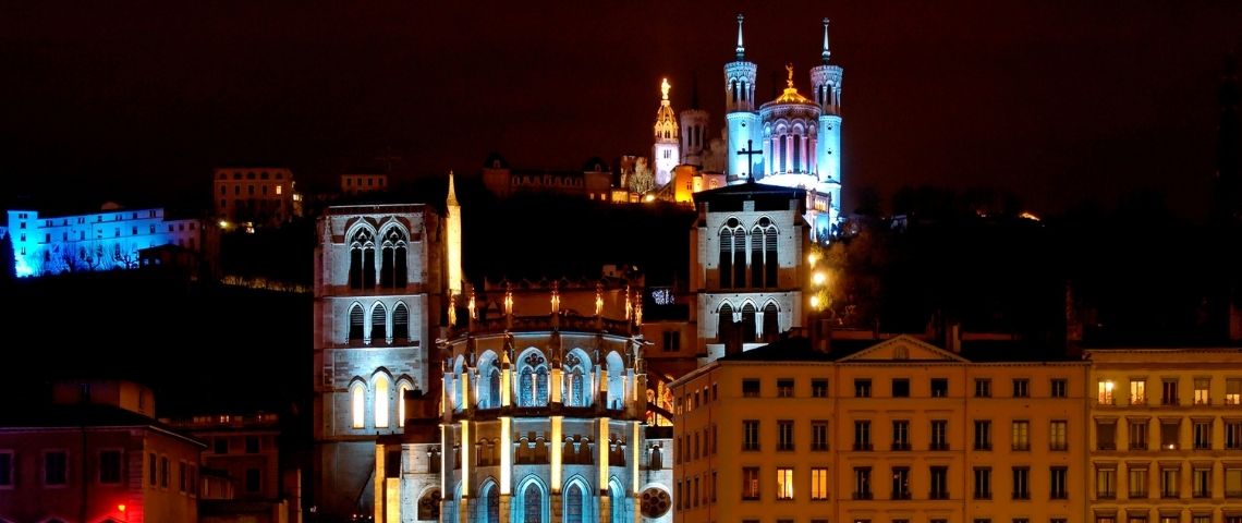 Lyon réduit son éclairage nocturne pour accélérer sa transition écologique Lyon, ville des lumières