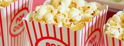 Trois adaptations filmées de l'affaire GameStop déjà prévues Gros plan sur du popcorn