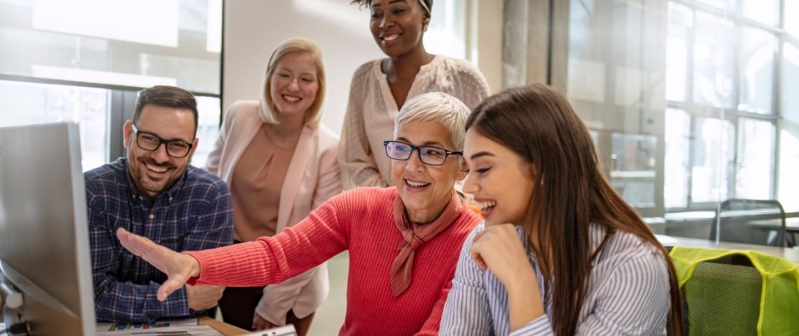Soft skills : que recherchent vraiment les recruteurs ? Des salariés en entreprise