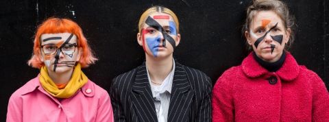 À Londres, le maquillage « camouflage » devient une arme anti-surveillance À Londres, le maquillage « camouflage » devient une arme anti-surveillance