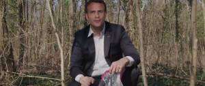 Emmanuel Macron en forêt