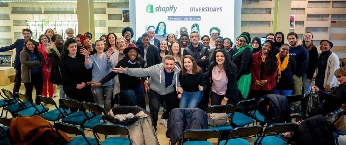 Diversidays, association d’égalité des chances dans le numérique, lance le tour de France de son programme DéClics Numériques pour accompagner des demandeurs d’emploi vers les métiers du numérique. Equipe Diversidays
