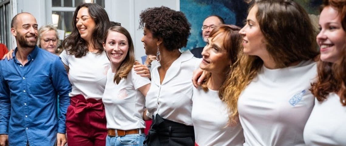 Atelier Unes Equipe d'Atelier Unes - Femmes et hommes qui sourient